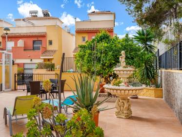 Bestaand - Townhouse / Semi-detached - Orihuela Costa - Villamartin