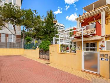 Bestaand - Townhouse / Semi-detached - Orihuela Costa - Villamartin