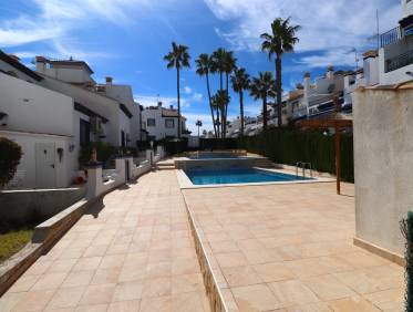 Bestaand - Townhouse / Semi-detached - Orihuela Costa - Villamartin