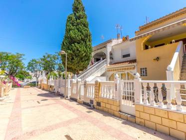 Bestaand - Townhouse / Semi-detached - Pilar de la Horadada - Mil palmeras