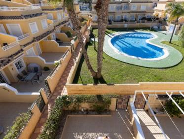 Bestaand - Townhouse / Semi-detached - Punta Prima - Mariblanca