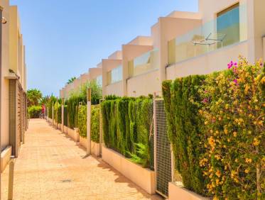 Bestaand - Townhouse / Semi-detached - Punta Prima