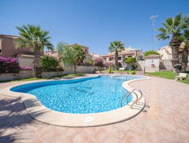 Bestaand - Townhouse / Semi-detached - San Miguel de Salinas - San Miguel