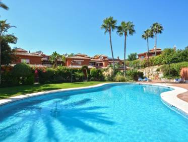 Bestaand - Townhouse / Semi-detached - Santa Clara Golf - Marbella, Santa Clara