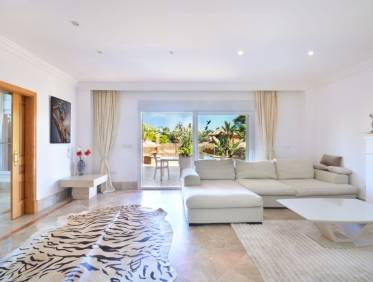 Bestaand - Townhouse / Semi-detached - Santa Clara Golf - Marbella, Santa Clara