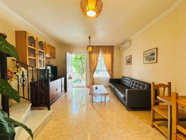 Bestaand - Townhouse / Semi-detached - Torrevieja - Aguas Nuevas