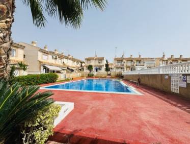 Bestaand - Townhouse / Semi-detached - Torrevieja - Aguas Nuevas