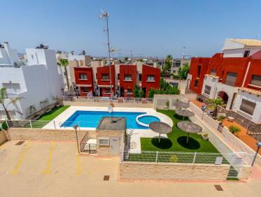 Bestaand - Townhouse / Semi-detached - Torrevieja - Aguas Nuevas