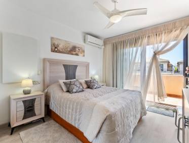 Bestaand - Townhouse / Semi-detached - Torrevieja - Aguas Nuevas