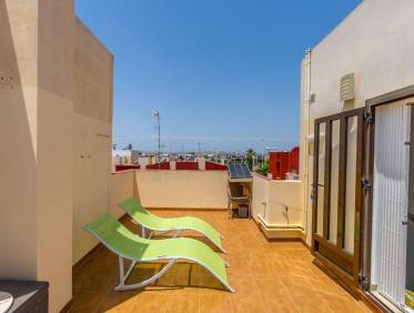 Bestaand - Townhouse / Semi-detached - Torrevieja - Aguas Nuevas