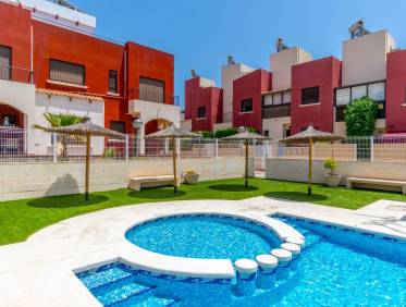 Bestaand - Townhouse / Semi-detached - Torrevieja - Aguas Nuevas