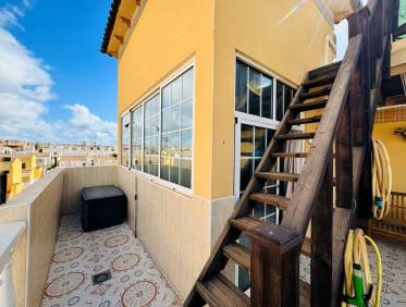 Bestaand - Townhouse / Semi-detached - Torrevieja - La Rosaleda