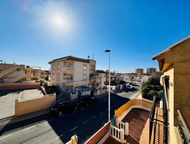 Bestaand - Townhouse / Semi-detached - Torrevieja - La Rosaleda