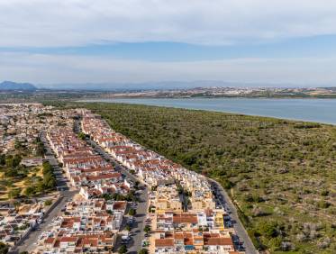 Bestaand - Townhouse / Semi-detached - Torrevieja - La Siesta