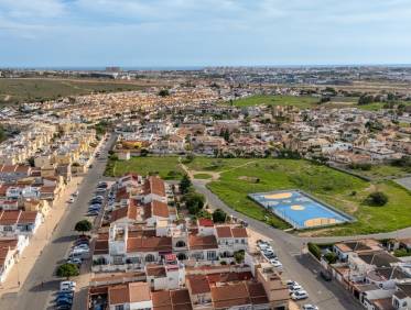 Bestaand - Townhouse / Semi-detached - Torrevieja - La Siesta