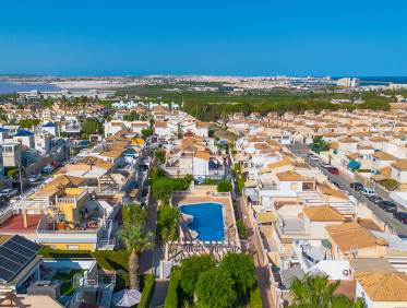 Bestaand - Townhouse / Semi-detached - Torrevieja - Los Balcones - Los Altos del Edén