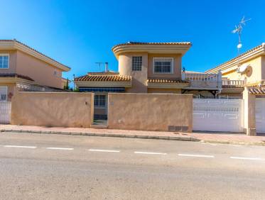 Bestaand - Townhouse / Semi-detached - Torrevieja - Los Balcones - Los Altos del Edén