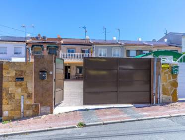 Bestaand - Townhouse / Semi-detached - Torrevieja - Los Balcones