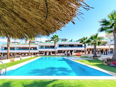 Bestaand - Townhouse / Semi-detached - Torrevieja - Los Balcones