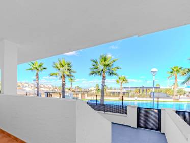 Bestaand - Townhouse / Semi-detached - Torrevieja - Los Balcones