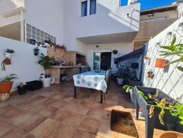 Bestaand - Townhouse / Semi-detached - Torrevieja - Los Frutales