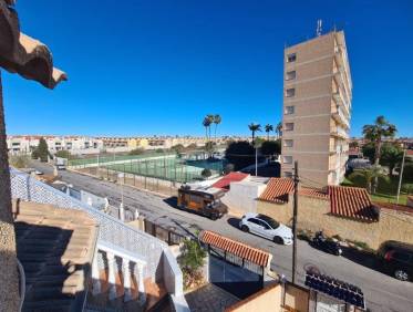 Bestaand - Townhouse / Semi-detached - Torrevieja - Los Frutales