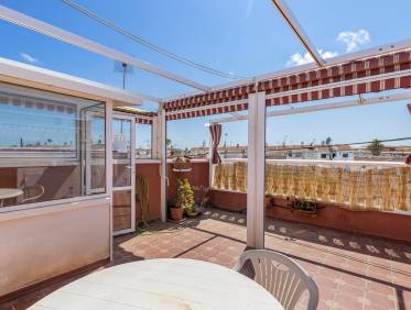 Bestaand - Townhouse / Semi-detached - Torrevieja - Torretas