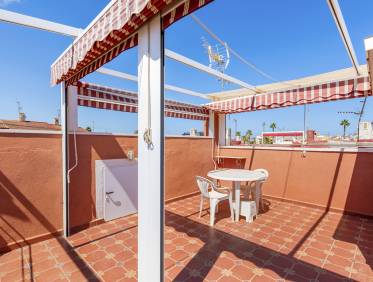 Bestaand - Townhouse / Semi-detached - Torrevieja - Torretas