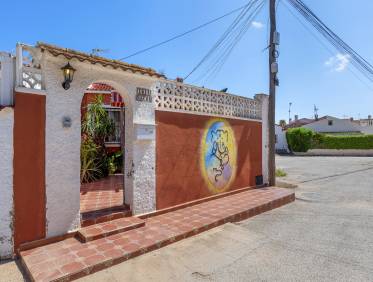 Bestaand - Townhouse / Semi-detached - Torrevieja - Torretas