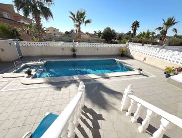 Bestaand - Villa - Benijófar - Monte Azul/ El Dorado