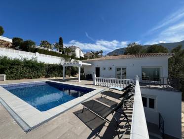 Bestaand - Villa - Denia