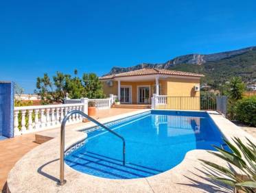 Bestaand - Villa - Denia