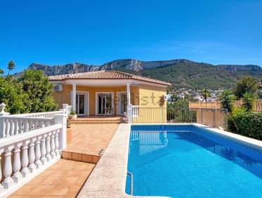 Bestaand - Villa - Denia