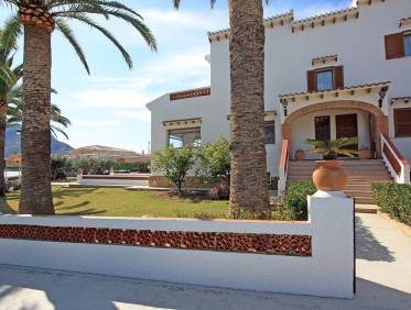 Bestaand - Villa - Denia