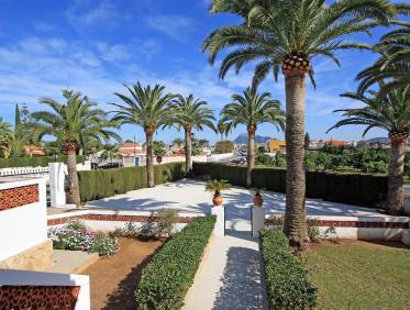 Bestaand - Villa - Denia