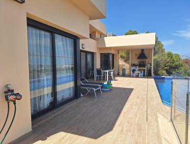 Bestaand - Villa - Denia