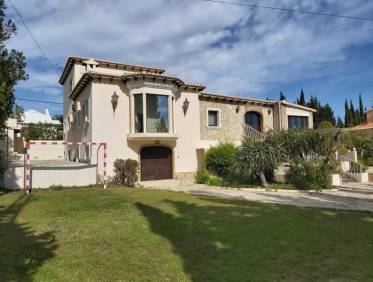 Bestaand - Villa - Denia