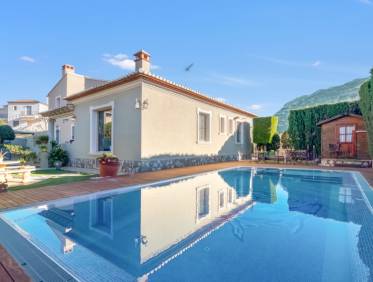 Bestaand - Villa - Denia