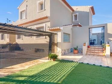 Bestaand - Villa - Denia
