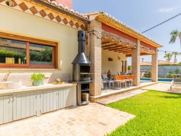 Bestaand - Villa - Denia