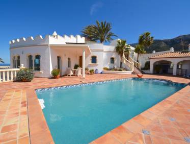 Bestaand - Villa - Denia