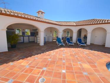 Bestaand - Villa - Denia