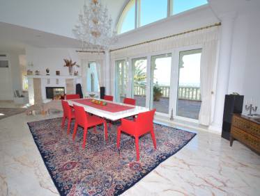 Bestaand - Villa - Denia