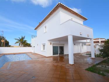 Bestaand - Villa - Denia