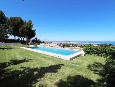 Bestaand - Villa - Denia
