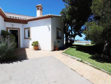 Bestaand - Villa - Denia