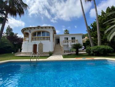 Bestaand - Villa - Denia