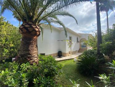 Bestaand - Villa - Denia