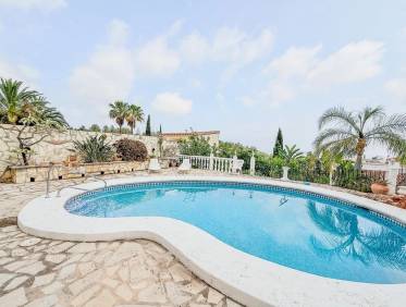 Bestaand - Villa - Denia