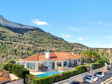 Bestaand - Villa - Denia
